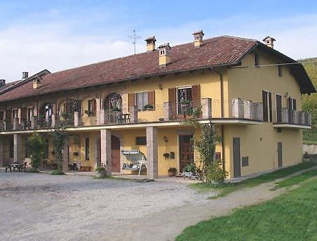 Cascina Rocca - Guest House Castiglione Falletto Luaran gambar