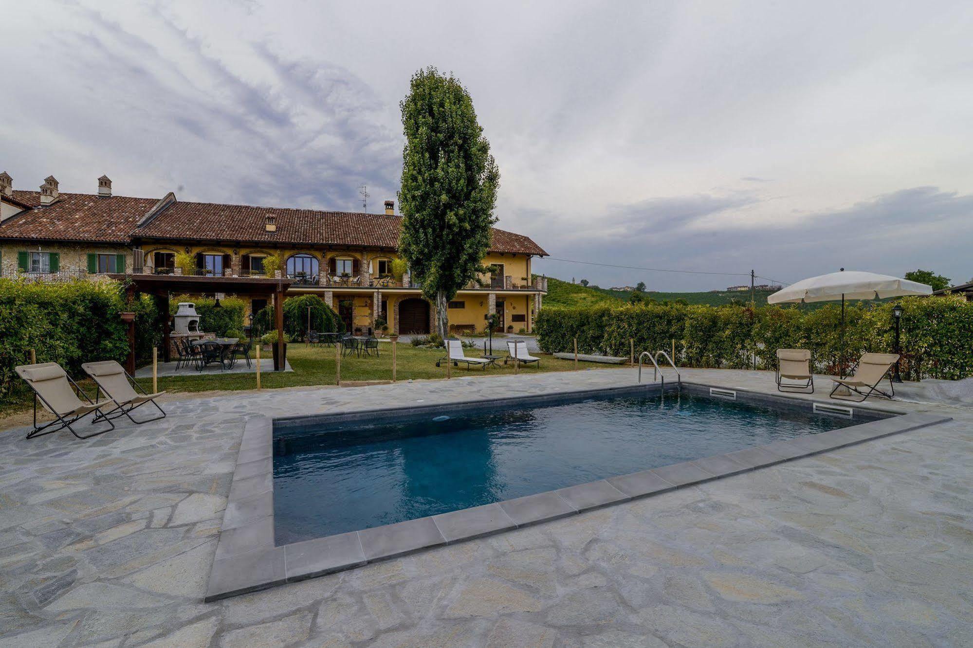 Cascina Rocca - Guest House Castiglione Falletto Luaran gambar
